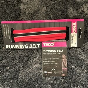 TKO Reflective Running Belt NEW 🏷️